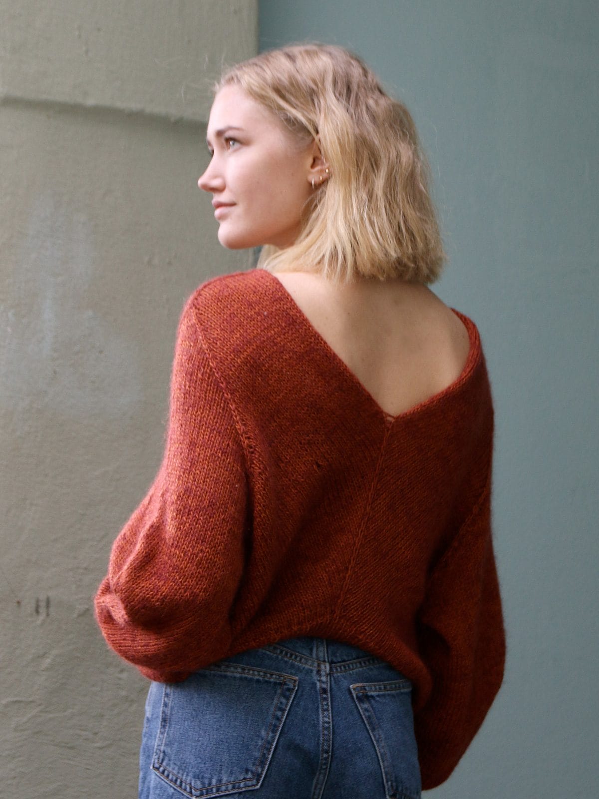 How deep is your v-genser